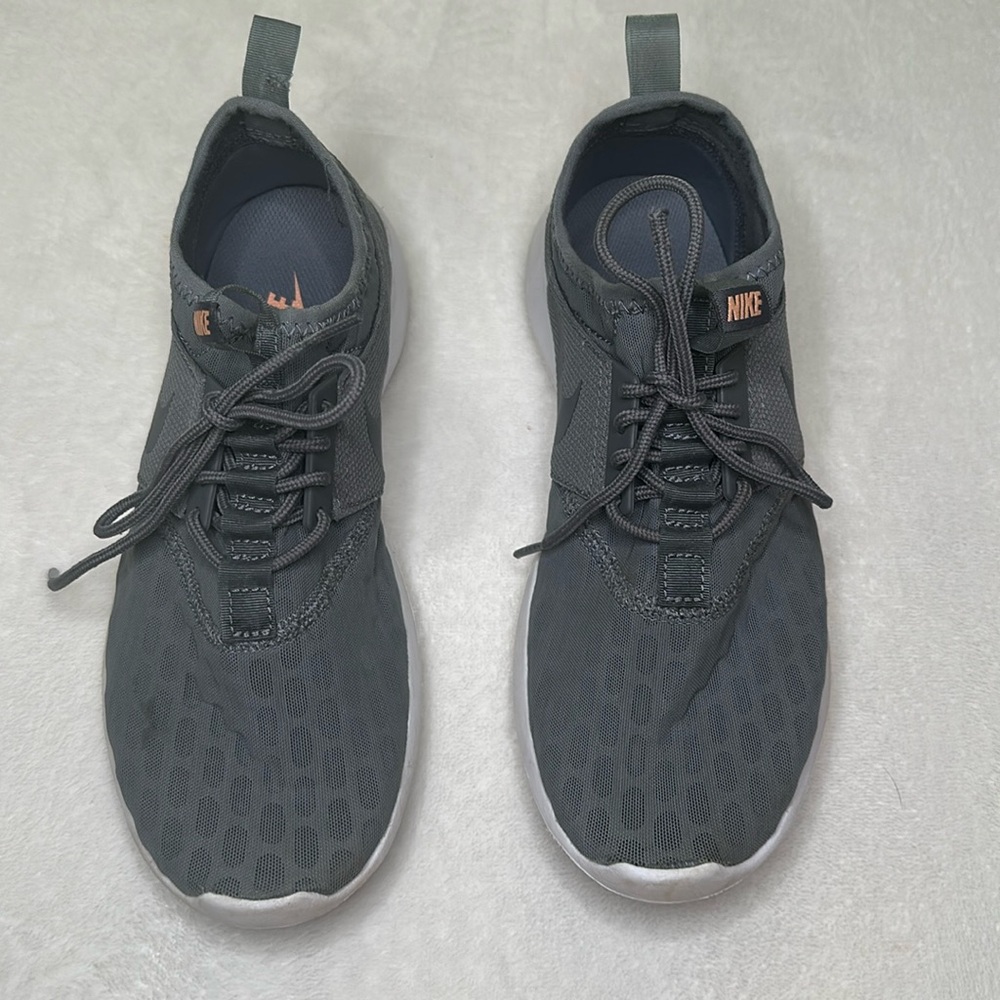 Nike Gray Shoe